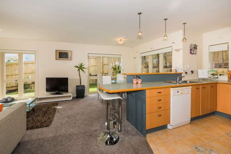 2/24 Fields Parade Oteha_6