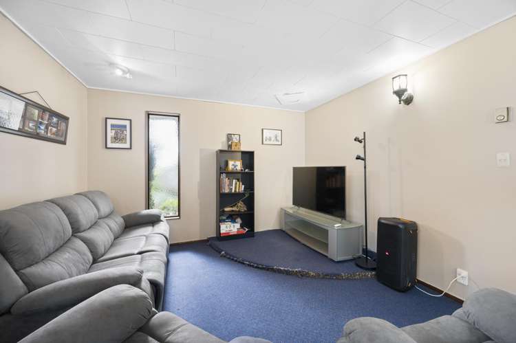 165 Chatham Road Flaxmere_8