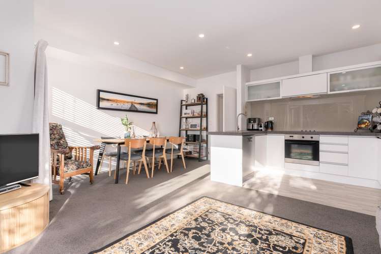 7 Henley Green Northwood_6
