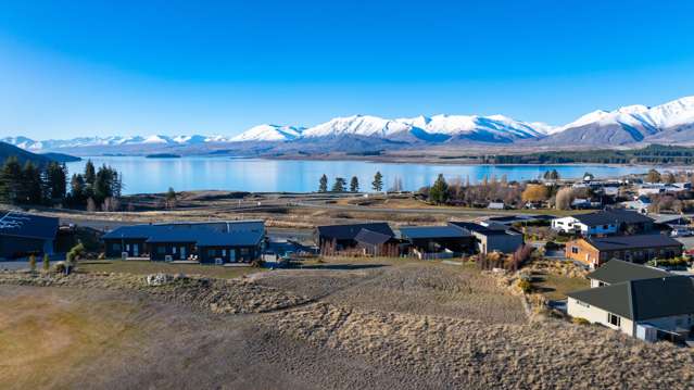 Big on Views: Lake Tekapo