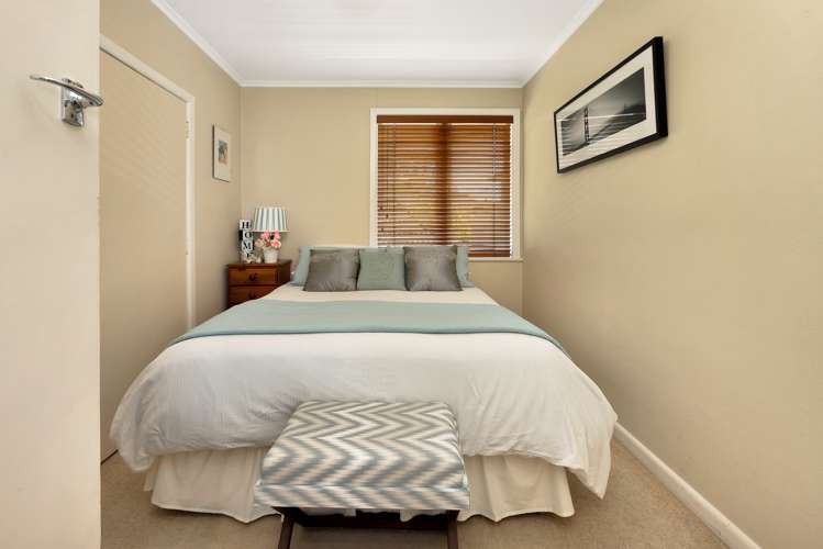 35 Wright Road Point Chevalier_9