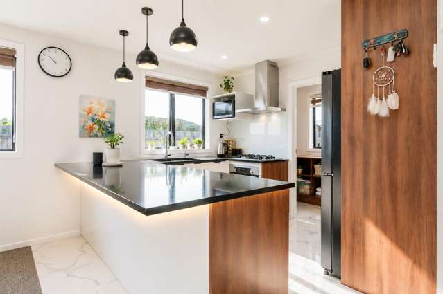 6 Heke Lane Glenview_1