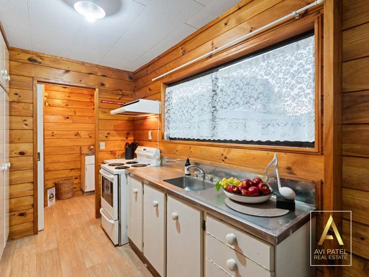 1/9 Te Kanawa Crescent Henderson_22