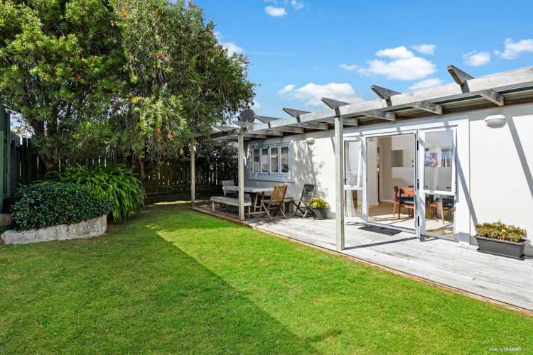 7a Stokes Avenue Te Atatu Peninsula_11