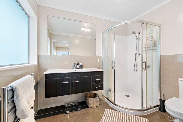 5a Bradbury Road Botany Downs_10