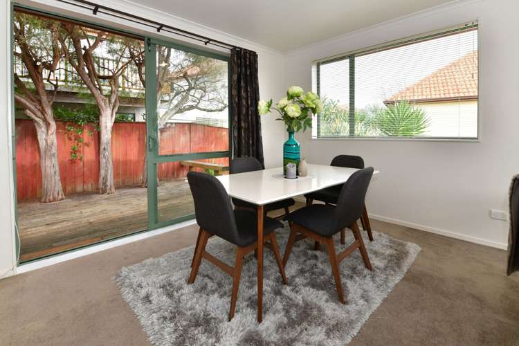 9 Parkwood Crescent Gulf Harbour_17