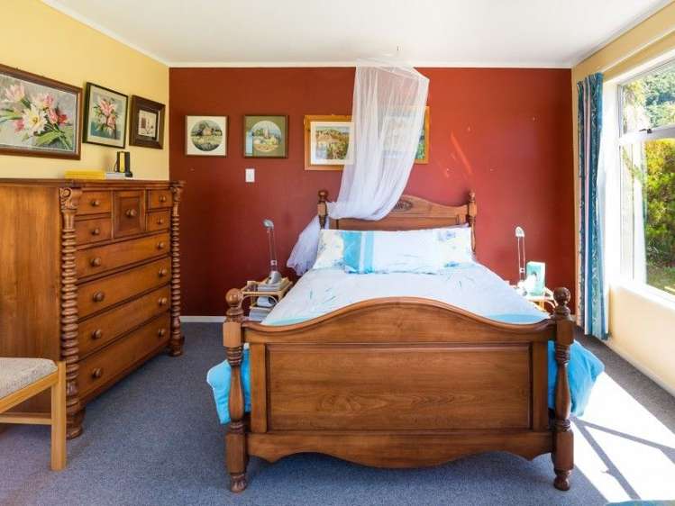 13 Miro Street Rarangi_14