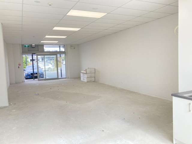 Unit 2, 152 Horsham Downs Road Rototuna_3