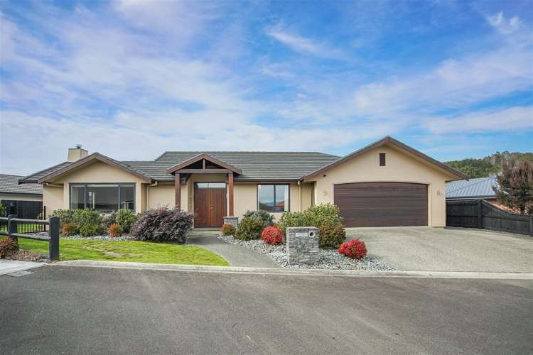 8 Ken Wadsworth Way Stoke_17