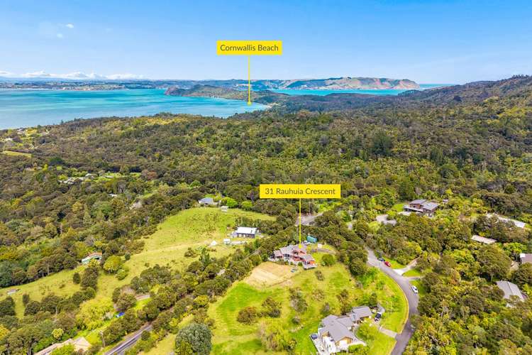 31 Rauhuia Crescent Parau_24