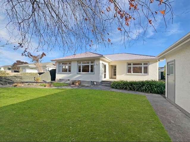 ROSLYN - 3 BEDROOMS