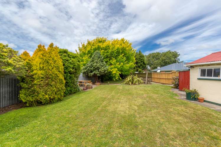 137 Springs Road Hornby_15