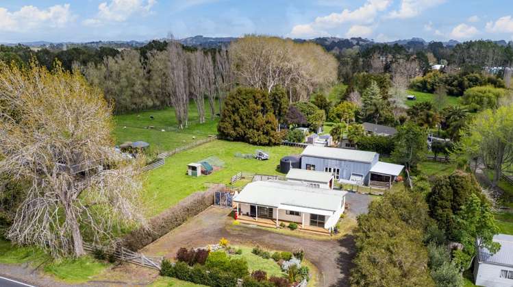 806 Waitakere Road Kumeu_43