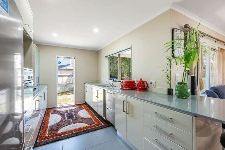 29 Seresin Crescent Flat Bush_16