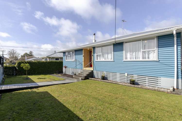 18 Cowling Road Hurdon_21