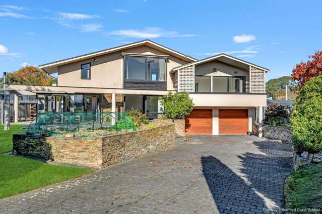 Spacious Family Home on Lees Road