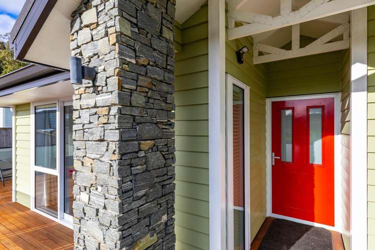 4 Pukeko Place Picton_32