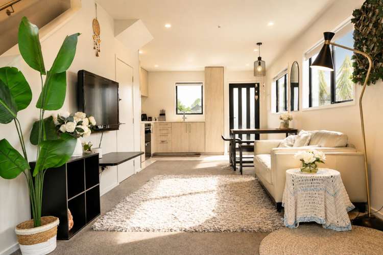 4/241 Lincoln Road Addington_2