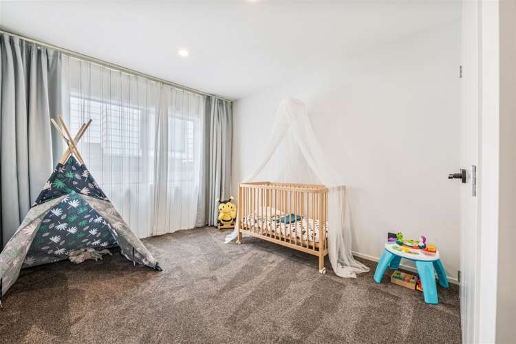 46 Tinaku Road Flat Bush_21