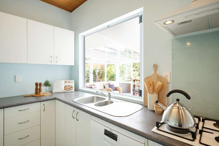 17 Hathaway Avenue Karori_16