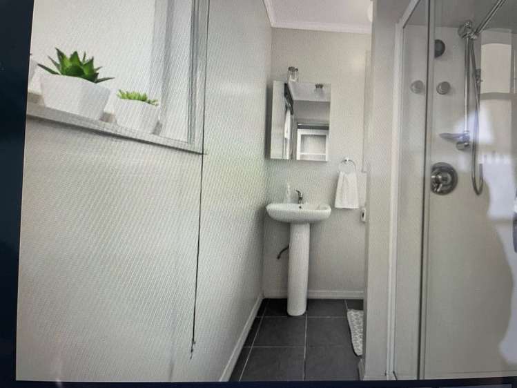 Bedsit/30 Rimutaka Street Trentham_4