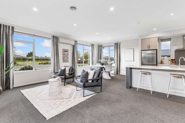 4 William Hyde Place Darfield_7