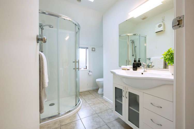 2/45B Pleasant Street Onehunga_8