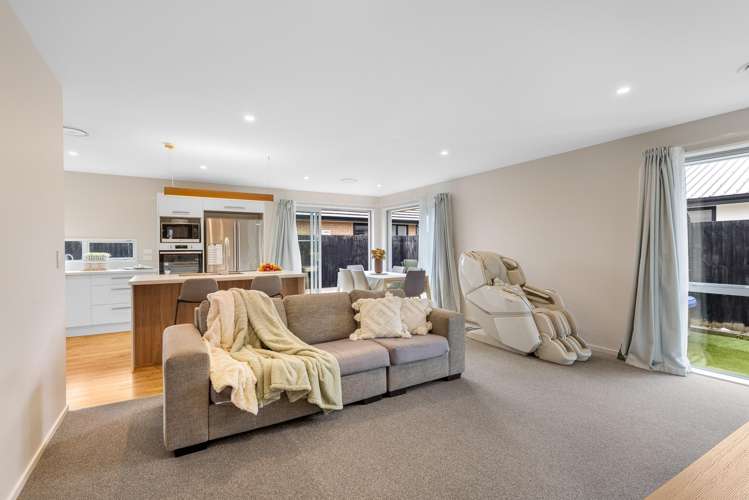 39 Zinnia Way Wigram_7