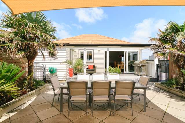 209 The Esplanade Petone_2