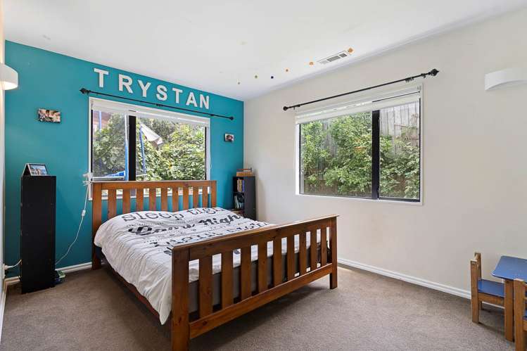 18a Vardon Road Green Bay_10