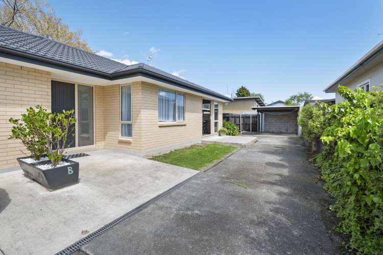 30A and B Ngaio Street West End_6