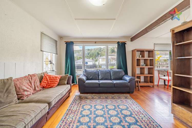 58 Lees Grove Wainuiomata_1