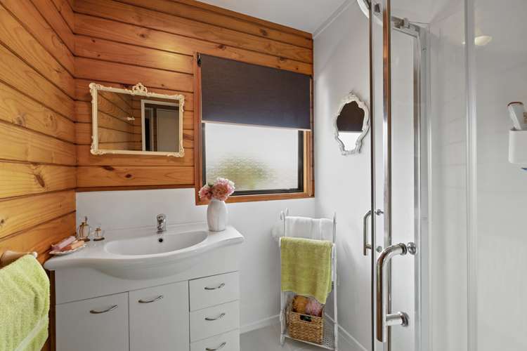 1/99 Mangorei Road Merrilands_10