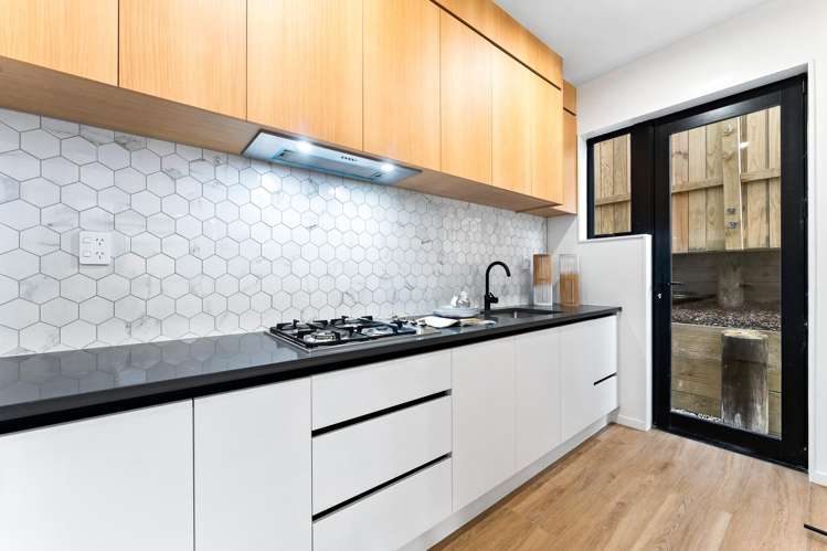 6 La Bella Road_5