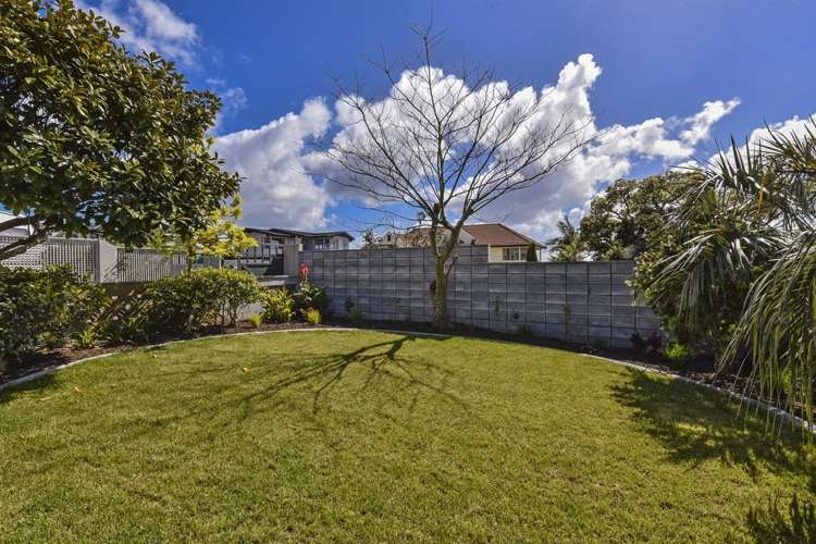 5 Katui Street Castor Bay_24