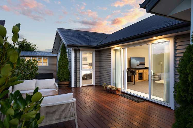 46 Carnaveron Drive Lincoln_17