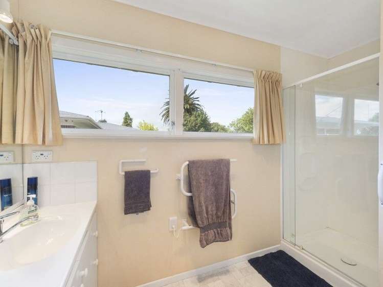 16 Rutherford Street Chedworth_9