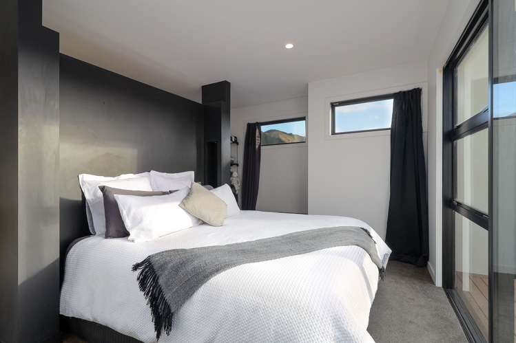 66 Fairose Drive Richmond_12