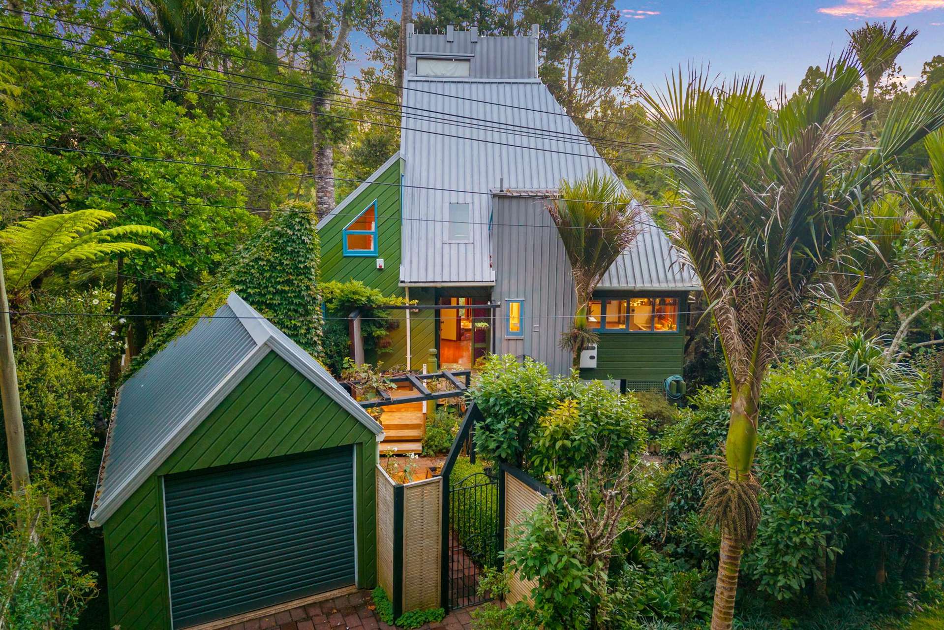 8 Valley View Road Titirangi_0