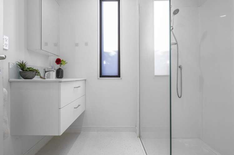 2/1902 Great North Road Avondale_10