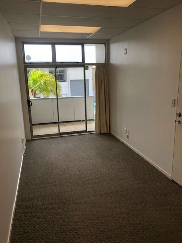 8/6 Loft Place Kumeu_6