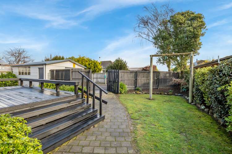 82 Gilberthorpes Road Hei Hei_12