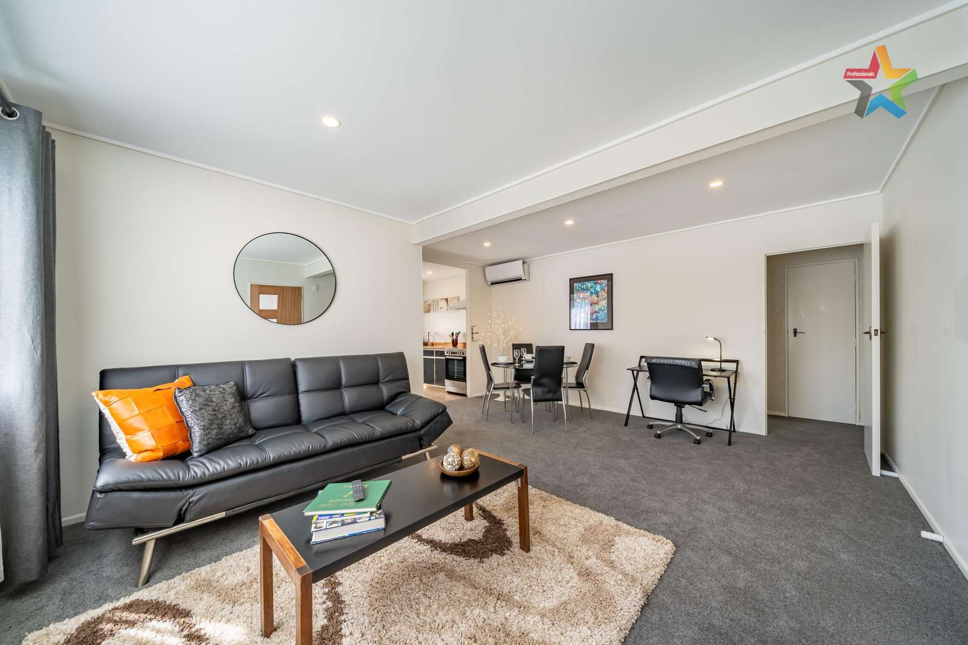 71e Randwick Crescent Moera_0