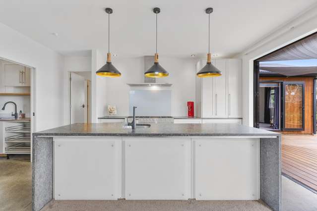 2/10 Etherton Drive Weymouth_4