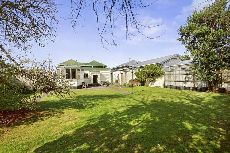 21 Nelson Street Petone_13