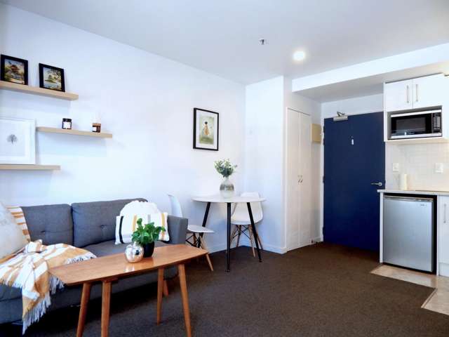 Stylish Urban Apartment -  Central Location