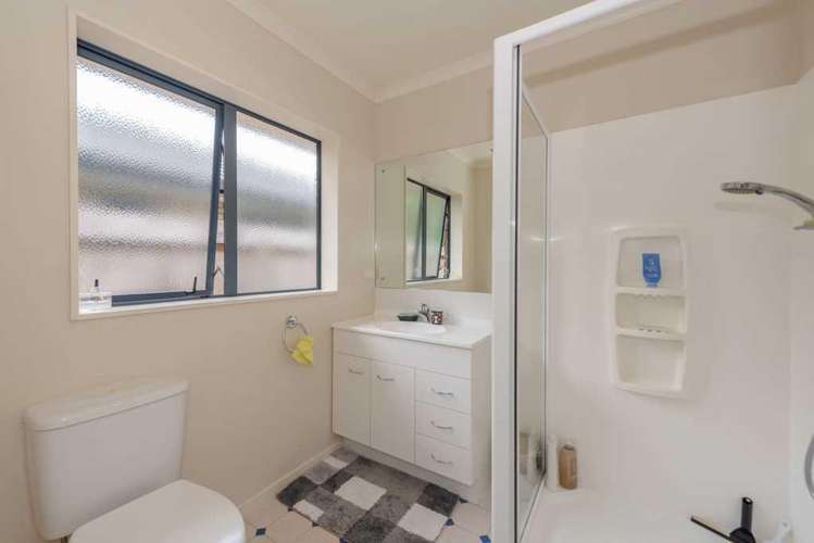 72 Nielsen Gardens Rototuna_9