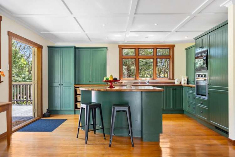 77 Carter Road Oratia_13