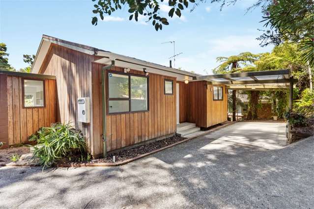 1/8 Odette Road Totara Vale_2