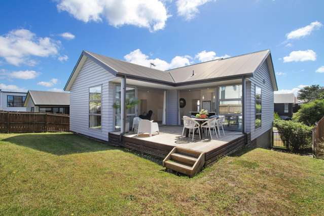 76 Castledine Crescent, Glen Innes, Auckland